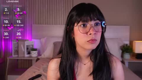 Snapshot of aprilqueenie chatting on May 24, 2026, 7:41 pm aprilqueenie online show from May 24, 2026, 7:41 pm