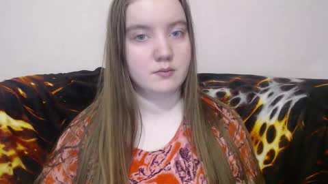 Josefin online show from January 18, 2026, 4:38 am