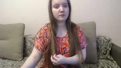 Josefin online show from February 5, 2026, 4:06 am