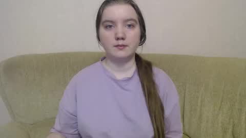 Josefin online show from February 11, 2026, 4:06 am