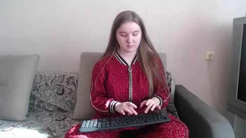 Josefin online show from March 17, 2026, 4:17 am