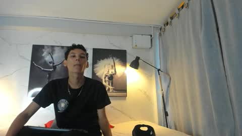 aquarius_xxx online show from November 3, 2025, 11:44 am