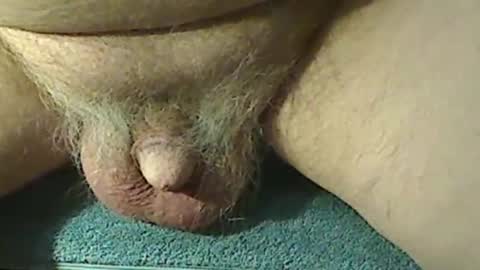 Snapshot of aquietoldman chatting on December 22, 2025, 12:29 am aquietoldman online show from December 22, 2025, 12:29 am