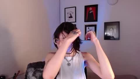 Snapshot of arabella_stone chatting on November 8, 2025, 3:39 am Arabella online show from November 8, 2025, 3:39 am