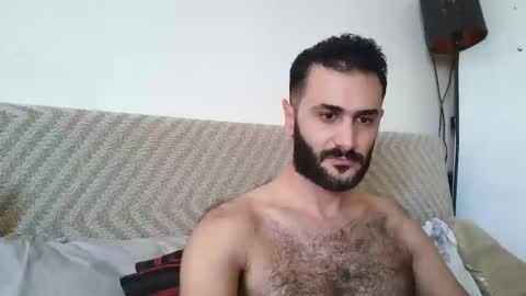 Snapshot of arabhairy90 chatting on December 9, 2024, 8:33 am hairycub online show from December 9, 2024, 8:33 am