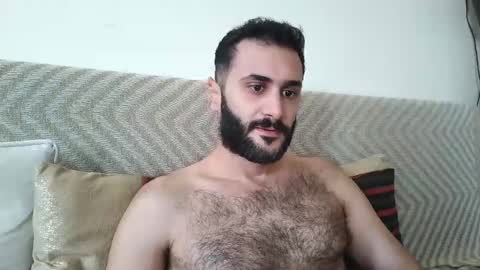 Snapshot of arabhairy90 chatting on December 12, 2024, 10:13 am hairycub online show from December 12, 2024, 10:13 am