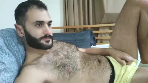 Snapshot of arabhairy90 chatting on February 12, 2025, 5:05 pm hairycub online show from February 12, 2025, 5:05 pm