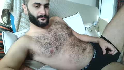 Snapshot of arabhairy90 chatting on March 11, 2025, 3:59 am hairycub online show from March 11, 2025, 3:59 am