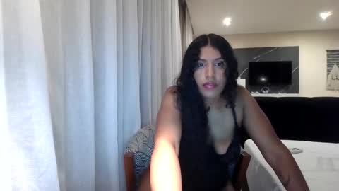 Snapshot of arabiangoddess3 chatting on June 9, 2026, 12:44 am Monet online show from June 9, 2026, 12:44 am