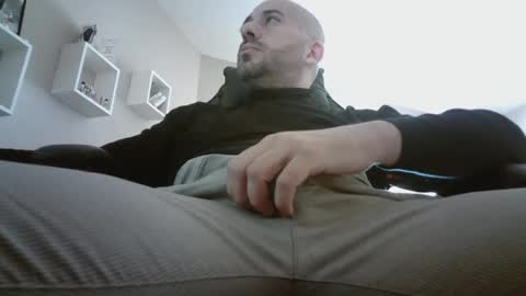 ArabicBeastHabibi online show from February 16, 2025, 1:27 pm