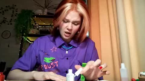 Sarah online show from July 17, 2026, 12:34 pm