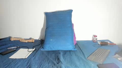 Snapshot of arantza_hill chatting on October 24, 2025, 10:06 pm Arantza Hill online show from October 24, 2025, 10:06 pm