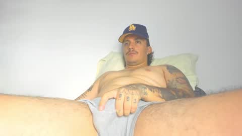 Snapshot of archie_1234 chatting on February 2, 2025, 3:21 am Archie online show from February 2, 2025, 3:21 am