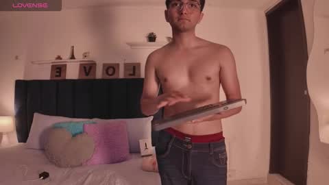 Archie online show from February 19, 2026, 3:02 am