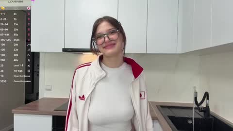 Caroline online show from April 12, 2026, 2:00 pm