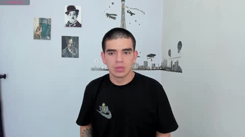 Snapshot of ares_johnsonn chatting on January 12, 2025, 8:14 pm Ares online show from January 12, 2025, 8:14 pm