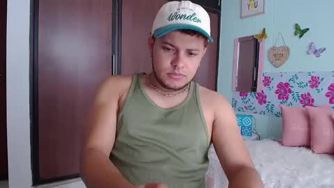 Snapshot of ares_morphy chatting on March 6, 2025, 1:03 pm Ares online show from March 6, 2025, 1:03 pm