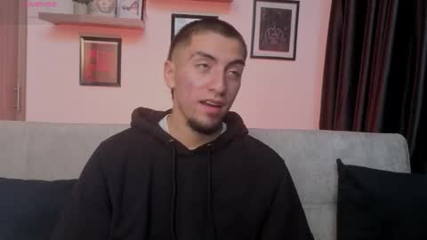 Snapshot of aresmassimox chatting on November 19, 2025, 5:18 am Mateo online show from November 19, 2025, 5:18 am