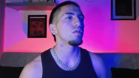 Snapshot of aresmassimox chatting on December 16, 2025, 4:17 am Mateo online show from December 16, 2025, 4:17 am