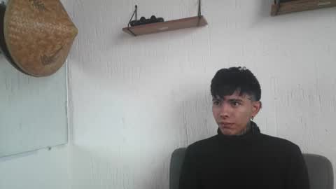 Ares online show from October 25, 2025, 12:56 pm