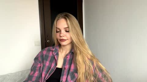 Amelia online show from November 13, 2025, 6:23 am