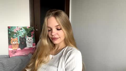 Amelia online show from December 19, 2025, 7:15 am