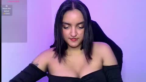 Snapshot of ari_20_ chatting on November 19, 2025, 8:53 pm Bella online show from November 19, 2025, 8:53 pm