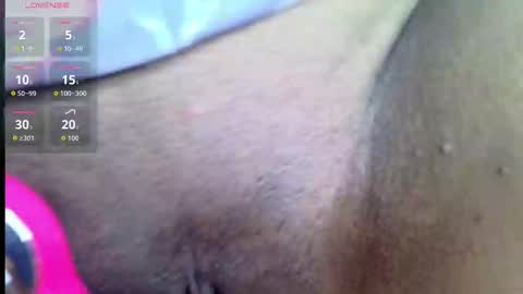 Snapshot of ari_20_ chatting on December 17, 2025, 12:16 am Bella online show from December 17, 2025, 12:16 am