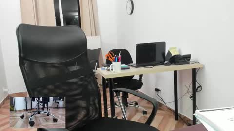 Ariana online show from November 22, 2025, 12:42 am