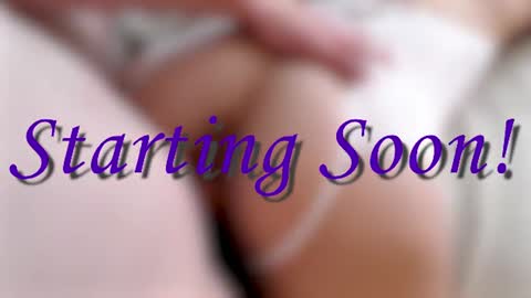 Snapshot of ari_lovexo chatting on August 7, 2026, 11:40 pm Ari and Penn online show from August 7, 2026, 11:40 pm