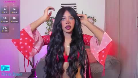 Snapshot of aria_brown_19 chatting on December 3, 2025, 11:36 pm ARIA online show from December 3, 2025, 11:36 pm