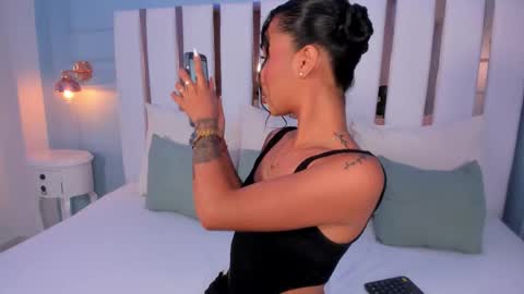  Aria  online show from October 22, 2025, 12:05 pm