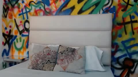 aria online show from November 6, 2025, 11:33 am