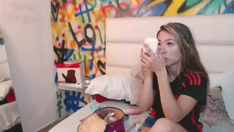 aria online show from November 26, 2025, 12:50 pm