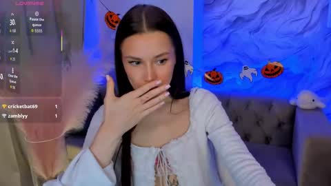 Snapshot of aria_mila chatting on October 25, 2025, 11:29 am aria_mila online show from October 25, 2025, 11:29 am