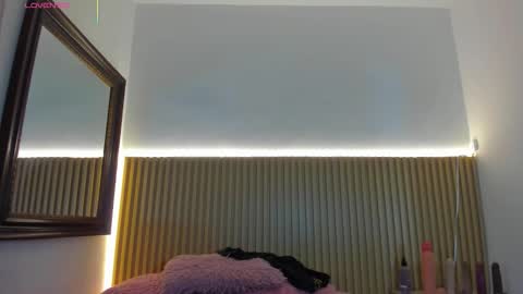 Aria Millers  online show from February 2, 2026, 11:09 am