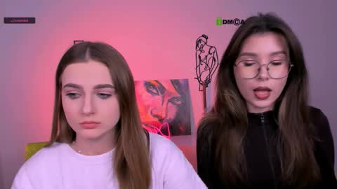 Luna online show from October 20, 2025, 7:03 pm