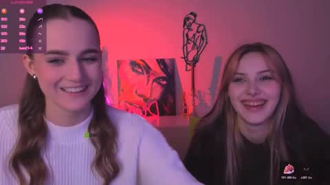 Luna online show from October 22, 2025, 7:13 pm