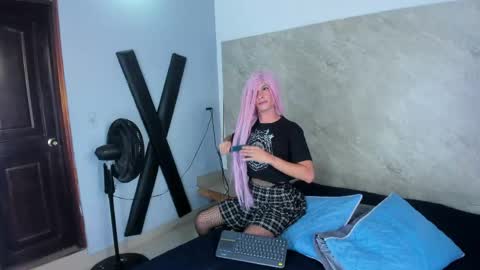 Snapshot of aria_skyee chatting on April 24, 2026, 1:02 pm aria_skyee online show from April 24, 2026, 1:02 pm