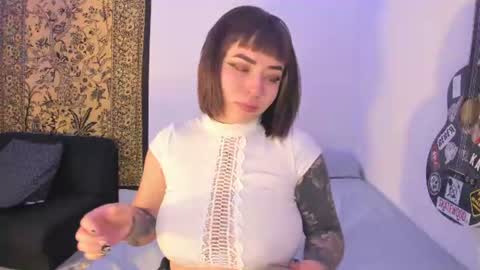 Aria and Orien online show from July 14, 2026, 3:18 pm