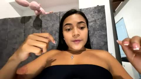 Snapshot of ariaanaa_grey chatting on August 4, 2026, 2:26 am ariaanaa_grey online show from August 4, 2026, 2:26 am
