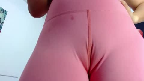 ariacoral online show from March 12, 2025, 3:18 pm