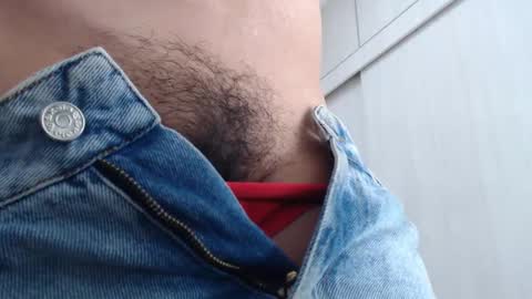 ariacoral online show from November 22, 2025, 1:21 pm