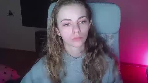 AriaCreazy online show from November 15, 2025, 4:14 pm