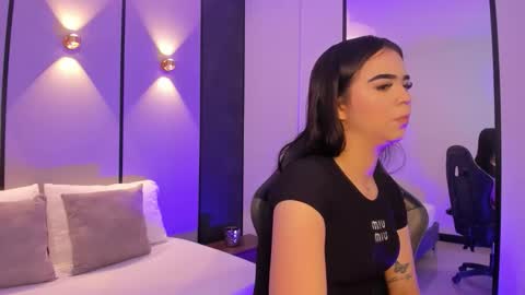 Snapshot of ariadna_boneville chatting on February 27, 2026, 2:44 am A R I A D N A online show from February 27, 2026, 2:44 am