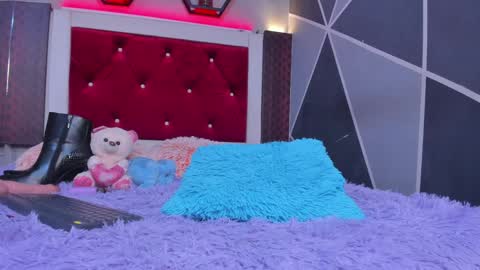 Snapshot of ariadna_evangeline chatting on December 17, 2024, 8:34 am Angel online show from December 17, 2024, 8:34 am