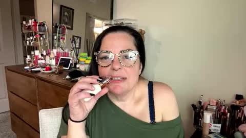 Snapshot of ariadnecox01 chatting on May 8, 2026, 4:23 pm ariadnecox01 online show from May 8, 2026, 4:23 pm