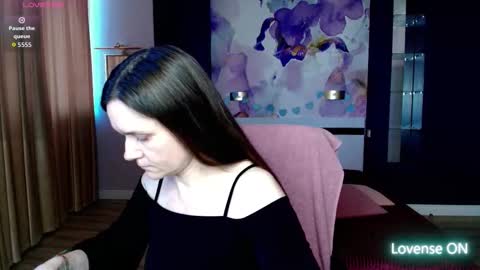 AriaGray online show from March 18, 2026, 7:11 am