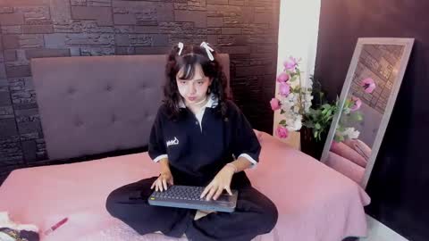 Snapshot of ariamoonlight chatting on February 22, 2025, 11:46 am online show from February 22, 2025, 11:46 am