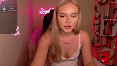 Snapshot of ariana_blissx chatting on May 16, 2026, 4:20 am Lilli 3 online show from May 16, 2026, 4:20 am